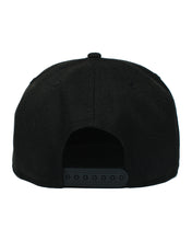 Load image into Gallery viewer, DOG HEAD NEW ERA SNAPBACK (BLACK)